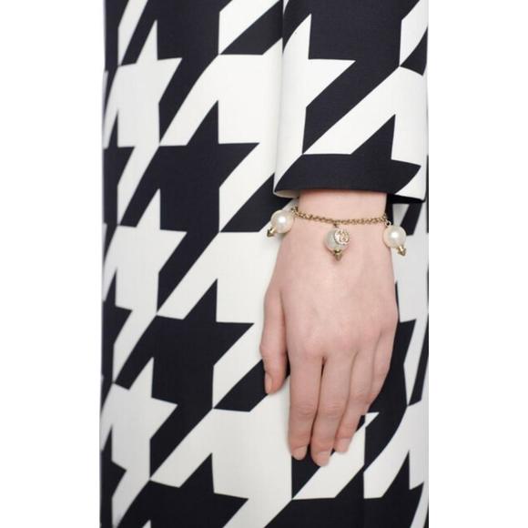 Gucci - Interlocking G Bracelet with Pearls - Picture 2 of 3